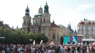 Svůj nesouhlas s represivními praktikami Lukašenkova režimu přišli demonstranti vyjádřit na Staroměstské náměstí.