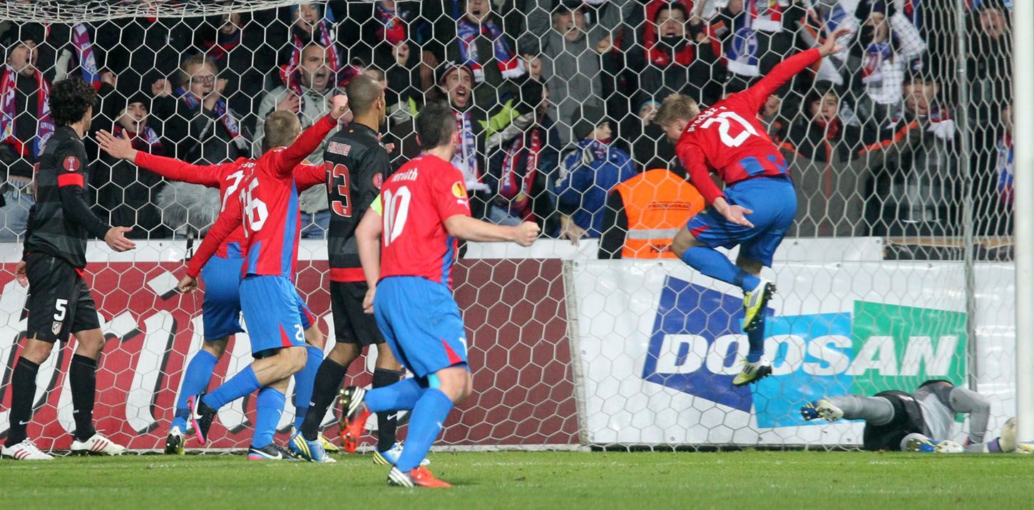 Fotbalisté Plzně porazili v Evropské lize Atlético Madrid a vyhráli základní skupinu