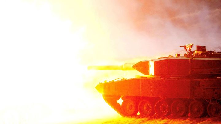 Nastala chvíle rozhodnutí. Na schůzce v Paříži se řeší, kdo pošle vojáky na Ukrajinu