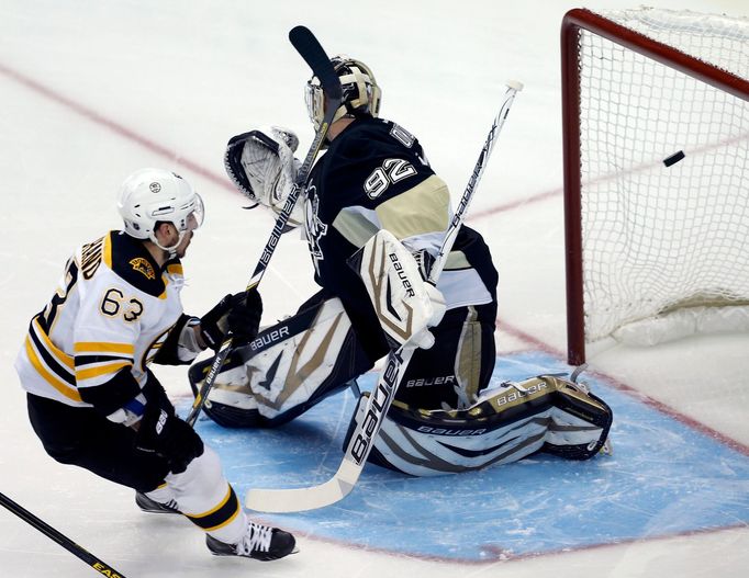 Pittsburgh Penguins - Boston Bruins (Marchandův první gól ve druhém zápase)