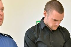 Soud snížil trest muži, který autem zabil dívku na Smíchově