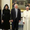Americký prezident Donald Trump s rodinou u papeže Františka.