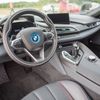 Policisté se pochlubili dalším BMW i8. Nový vůz dostali po nabourání předchozího