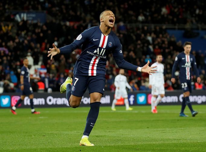 Soccer Football - Ligue 1 - Paris St Germain v Dijon - Parc des Princes, Paris, France - February 29, 2020  Paris St Germain's Kylian Mbappe celebrates scoring their four