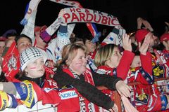 Pardubice žijí hokejem, pídí se po soupeřích i lístcích