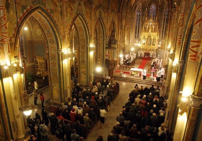 Bazilika sv. Petra a Pavla na Vyšehradě. Pohled z kůru.