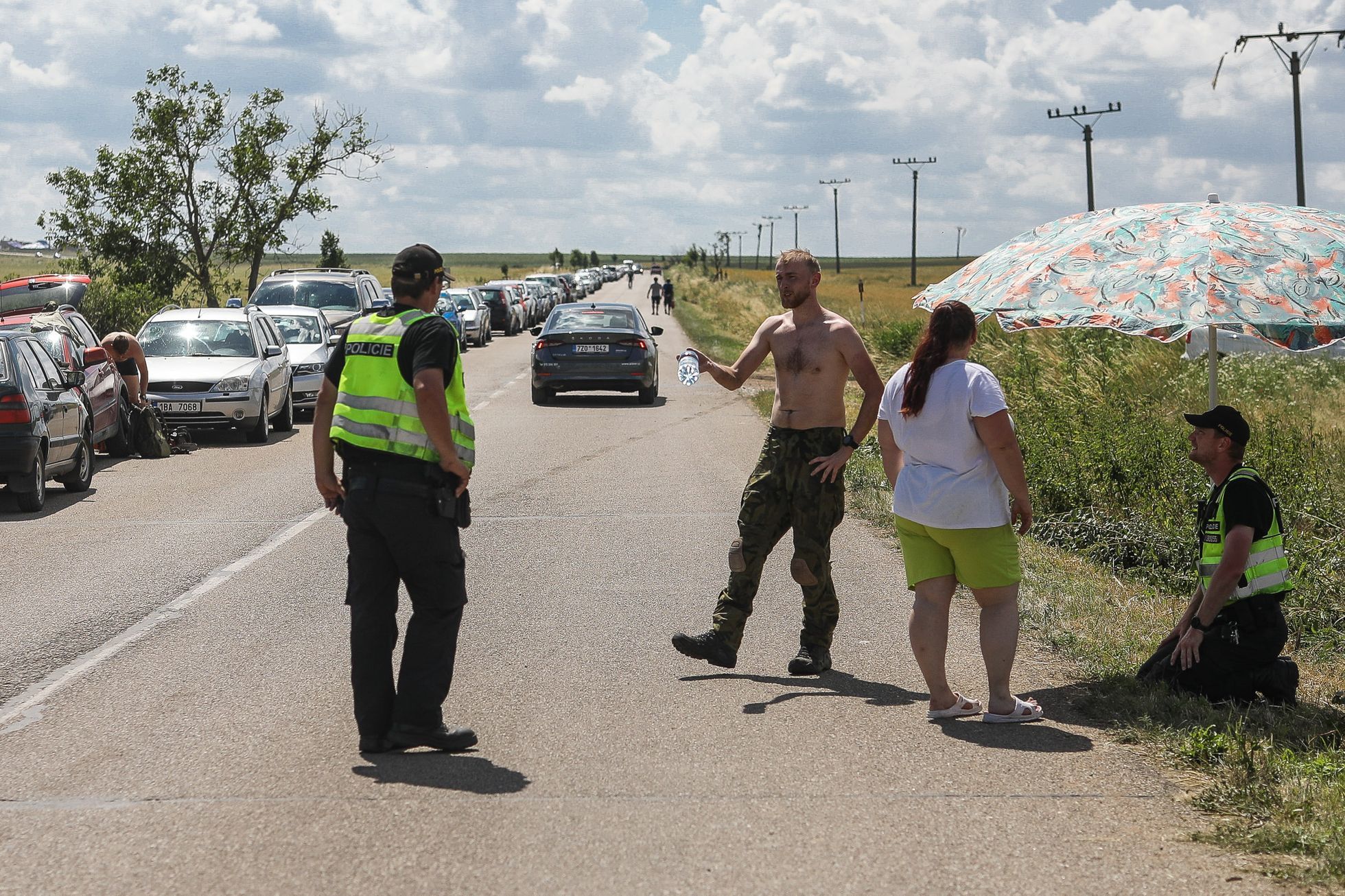 Tornádo na Hodonínsku - ničivé následky, pomoc, obce Lužice, Mikulčice, Moravská Nová Ves a Hrušky