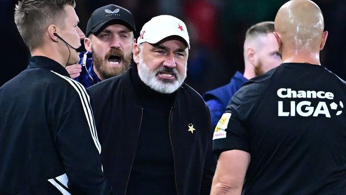 Naštvaný Jindřich Trpišovský v derby