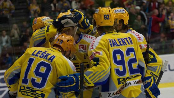 Hokejisté Zlína se ve 14. kole mohli radovat z výhry nad Litvínovem 4:1, která je udržela v kontaktu s předními týmy.