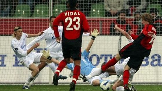 Pohár UEFA: Bayern inkasoval v závěru, Petrohrad naděloval