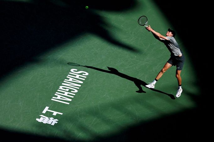 Tennis - Shanghai Masters - Qizhong Forest Sports City Arena, Shanghai, China - October 9, 2024 Italy's Jannik Sinner in action during his round of 16 match against Ben S