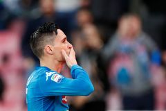 Vedoucí Neapol udolala Veronu, Immobile dal za Lazio čtyři góly
