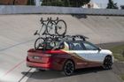 Studentské auto číslo deset. Žáci škodováckého učiliště přetvořili Škodu Superb.