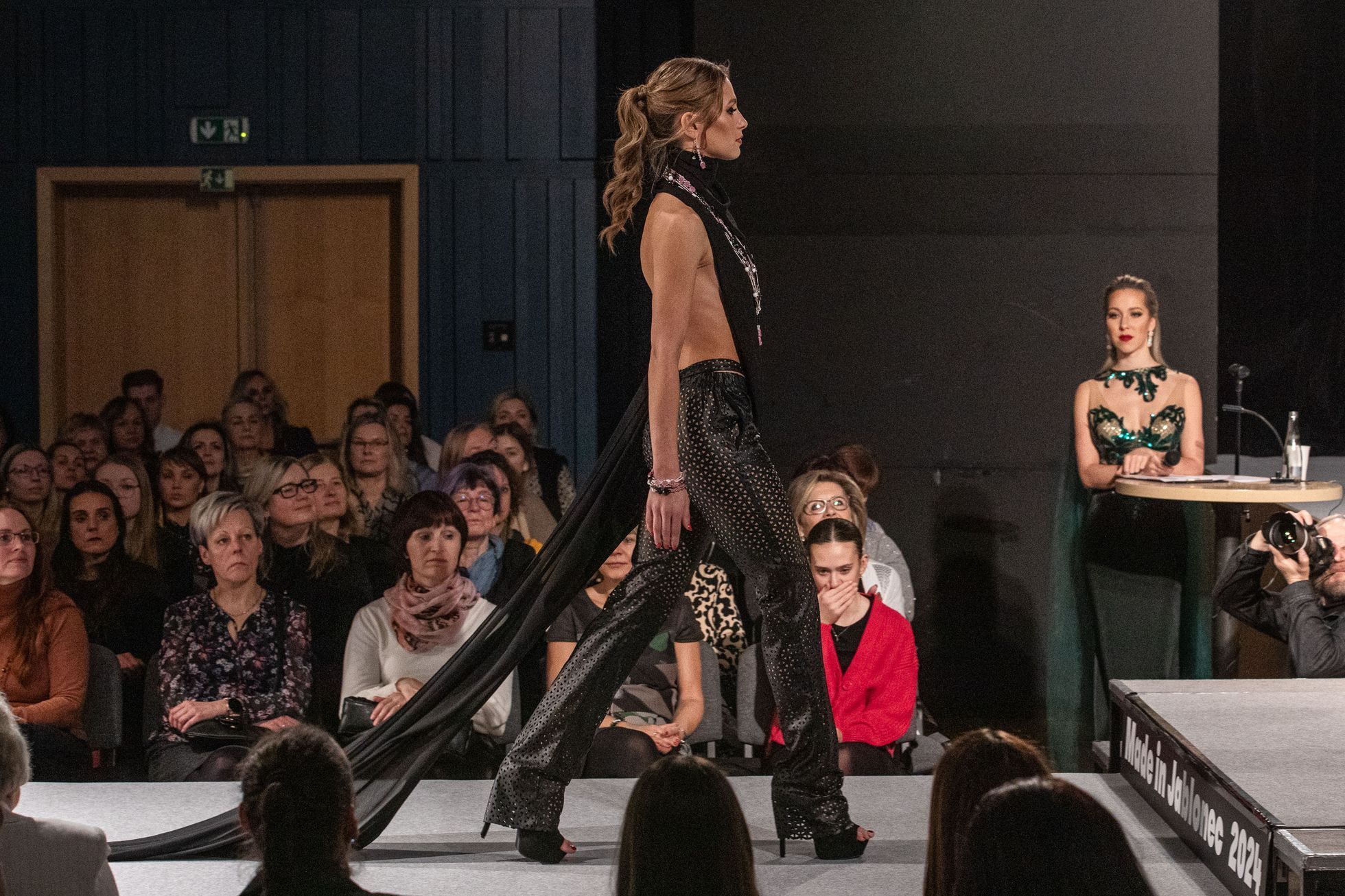 Módní přehlídka Made in Jablonec, šperky, bižuterie, móda, modelka