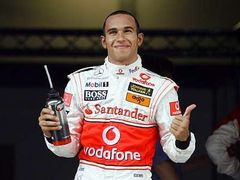 Podle Johna Watsona se mistrem světa F1 stane jeho krajan Lewis Hamilton.