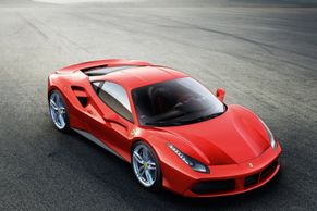 Toto je budoucí nejprodávanější Ferrari. Jede až 330 km/hod
