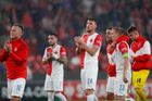 Slavia zametla s Hradcem a nahání vedoucí Plzeň. V Boleslavi padlo osm gólů