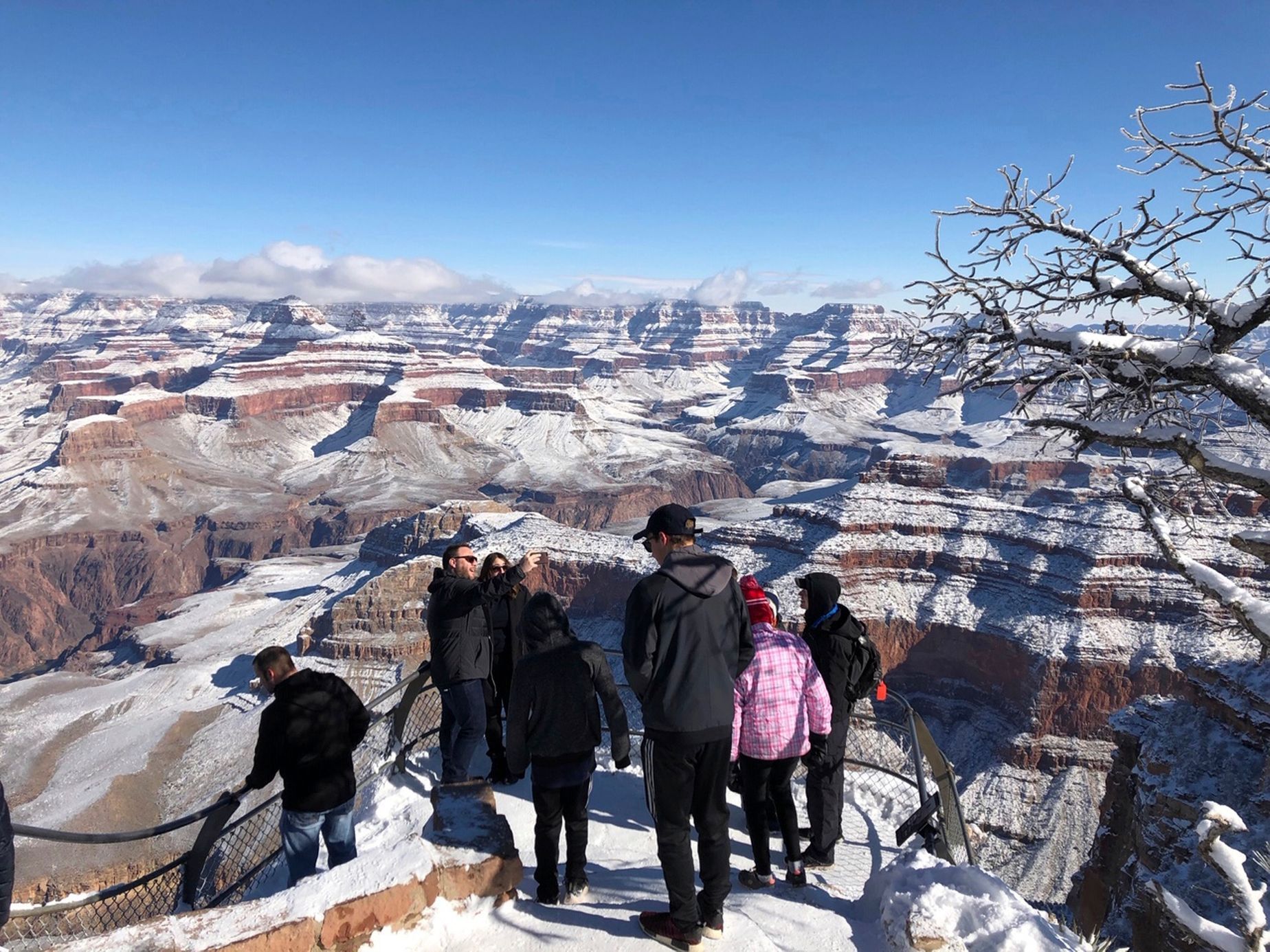 Zasněžený Grand Canyon, USA, sníh.