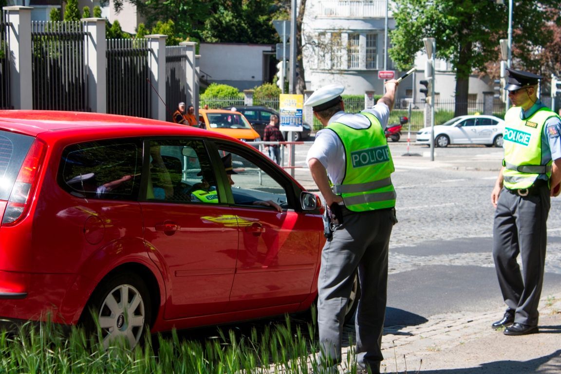 Příjezd na recepci na ruské velvyslanectví