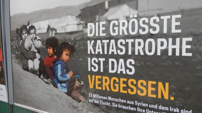 Plakát  v německém Freilassingu. Kousek od rakouské hranice.