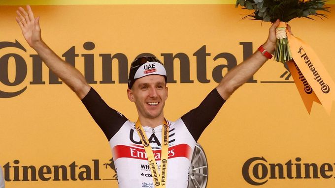 Adam Yates po vítězství v 1. etapě Tour de France