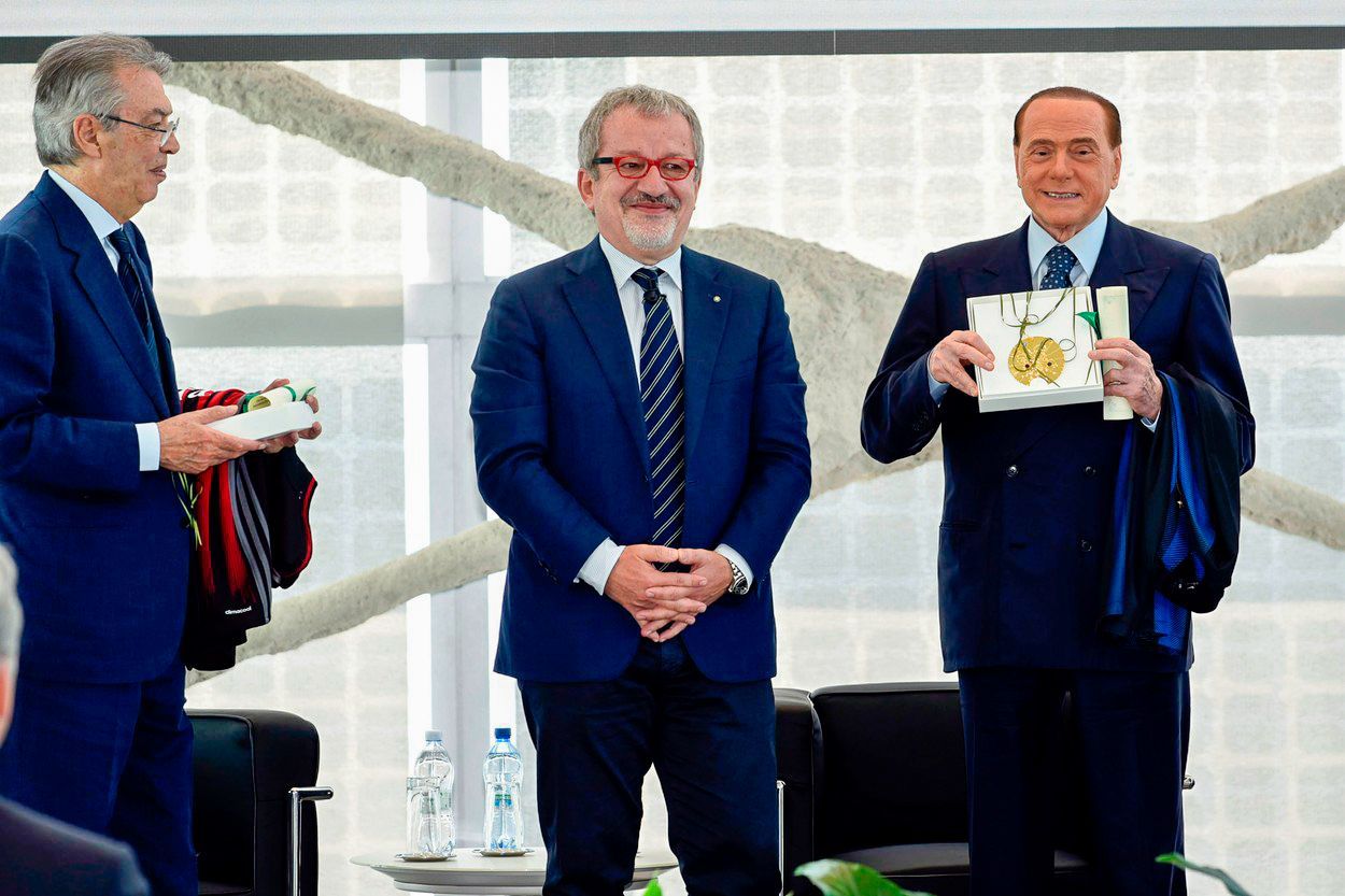 Silvio Berlusconi, politik, Itálie, Zahraničí