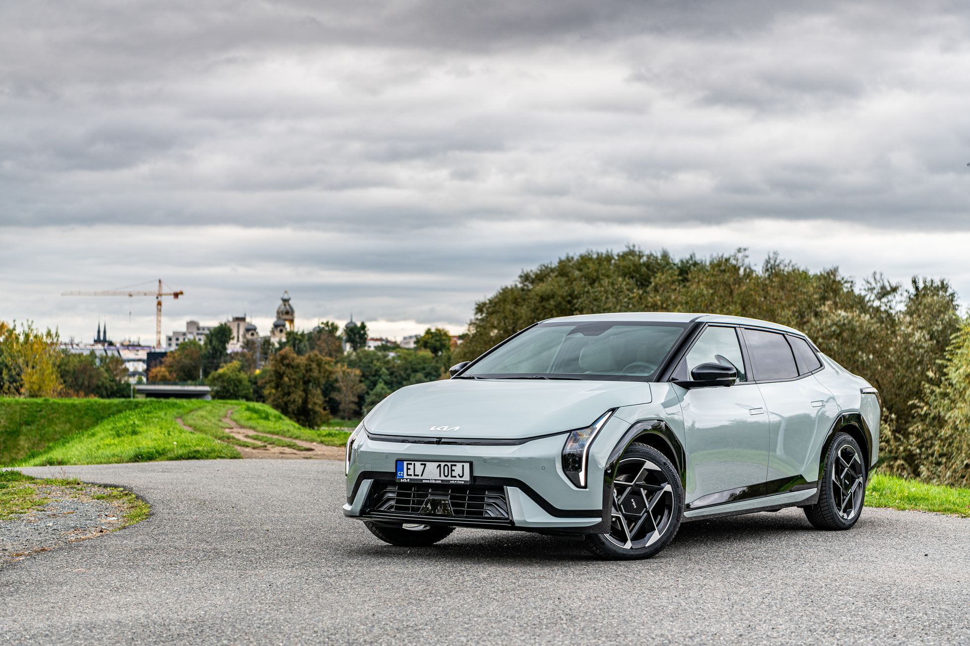 Kia EV4