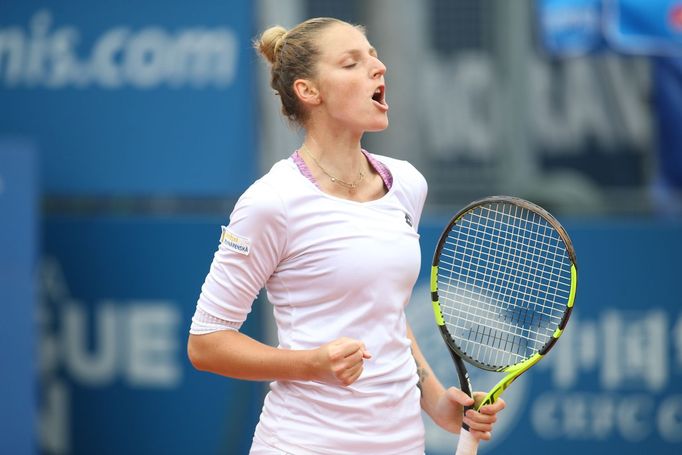 Kristýna Plíšková ve finále turnaje J&T Banka Prague Open 2017.