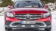 Naopak o 2,6 procenta si polepšil Mercedes třídy E, který tak předskočil i Octavii. Statistika portálu Focus2Move udává 400 371 prodaných automobilů.