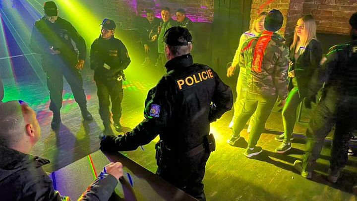 Po nocích se tu rvou, na autech zůstává krev. Bezradní lidé u klubu na Žižkově nespí; Zdroj foto: Michal Vronský, starosta Prahy 3