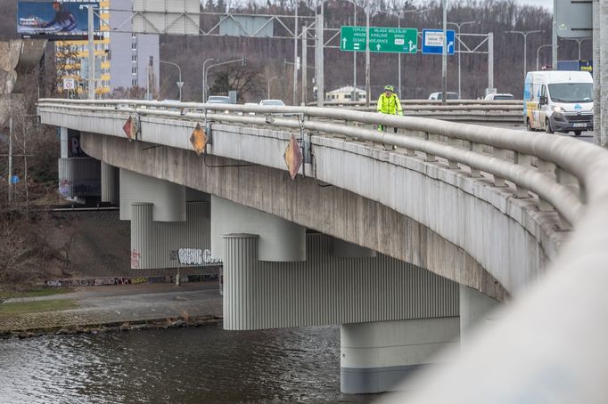 Barrandovský most - připravovaná oprava, prohlídka s primátorem Hřibem. Praha, 8. 2. 2022.