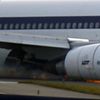 Boeing přistává bez podvozku