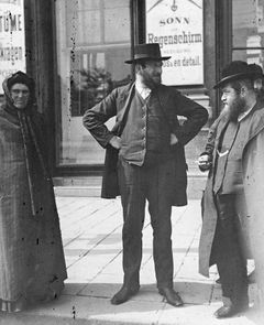 Židovští přistěhovalci ve Vídni, okolo roku 1910.