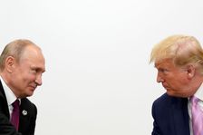 Ukonči tu směšnou válku, tlačí na Putina Trump. Je to správná cesta, říká expert