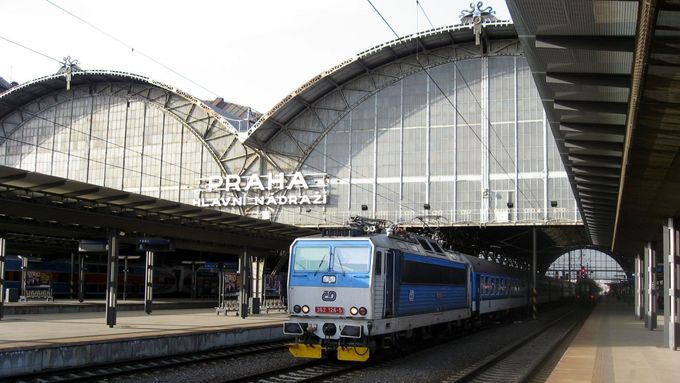 Dokončení oprav budovy pražského hlavního nádraží má začít v roce 2019, náklady vyjdou zhruba na miliardu korun.