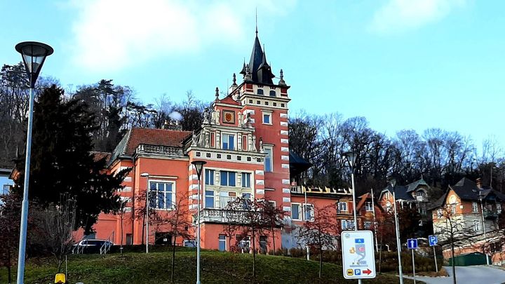 Brno, Žabovřesky: strohé vily, pohádková chaloupka i dům, kde bydlel diktátor Castro; Zdroj foto: Pavel Švec