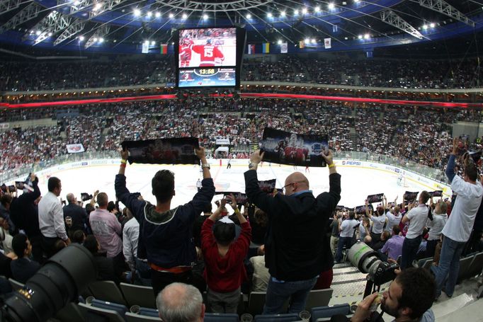 Lev Praha vs. Magnitogorsk, čtvrté finále KHL v O2 aréně