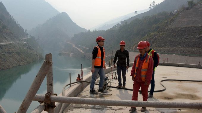 Přehradu Neelum-Jhelum v Pákistánu postavila v rámci iniciativy Pás a stezka čínská státní firma.