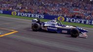 Damon Hill ve Williamsu slaví triumf v cíli VC San Marina 1996
