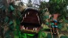 A reveller prepares a float before the start of the second night of the annual Carnival parade in Rio de Janeiro's Sambadrome, February 11, 2013. REUTERS/Pilar Olivares (BRAZIL - Tags: SOCIETY) Published: Úno. 11, 2013, 11:04 odp.