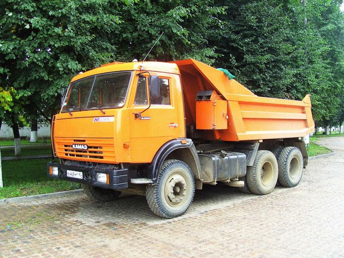 Legenda ruských náklaďáků. Automobilka Kamaz slaví 45 let existence