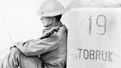 Jednorázové užití / Fotogalerie / České "pouštní krysy" pomohly ubránit Tobruk. Před 80 lety začala jejich cesta peklem