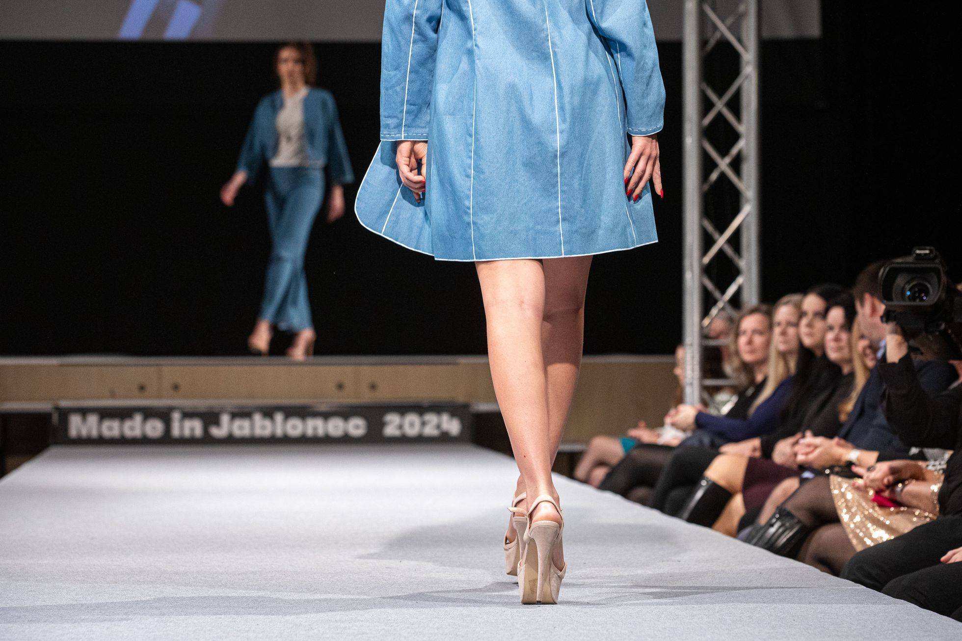 Módní přehlídka Made in Jablonec, šperky, bižuterie, móda, modelka