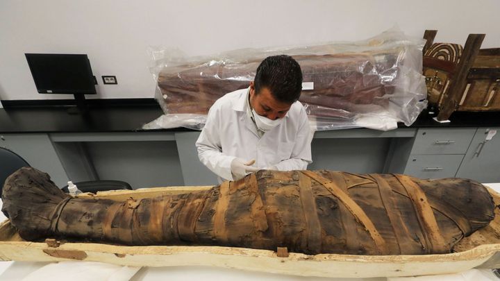 Jak voní egyptské mumie? Mrtvoly vědce překvapily květinovými tóny a pryskyřicí
