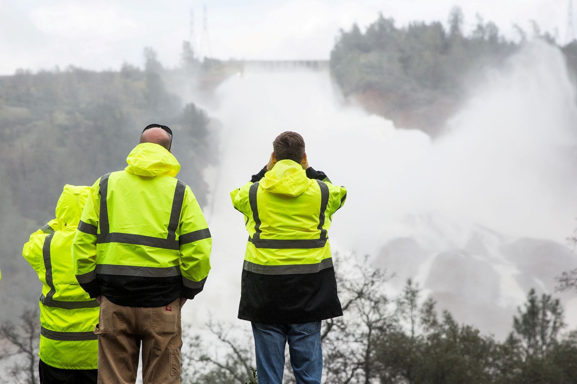 Přehrada u jezera Oroville v Kalifornii