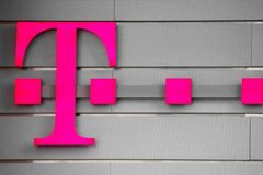 Operátor T-Mobile čelil výpadku systémů, po dvou dnech služby opět spustil
