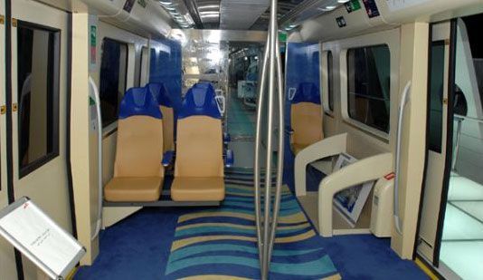 Metro v Dubaji