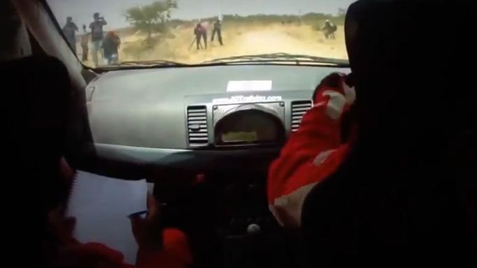 Zběsilá jízda při rallye! Navigátor trpěl strachy