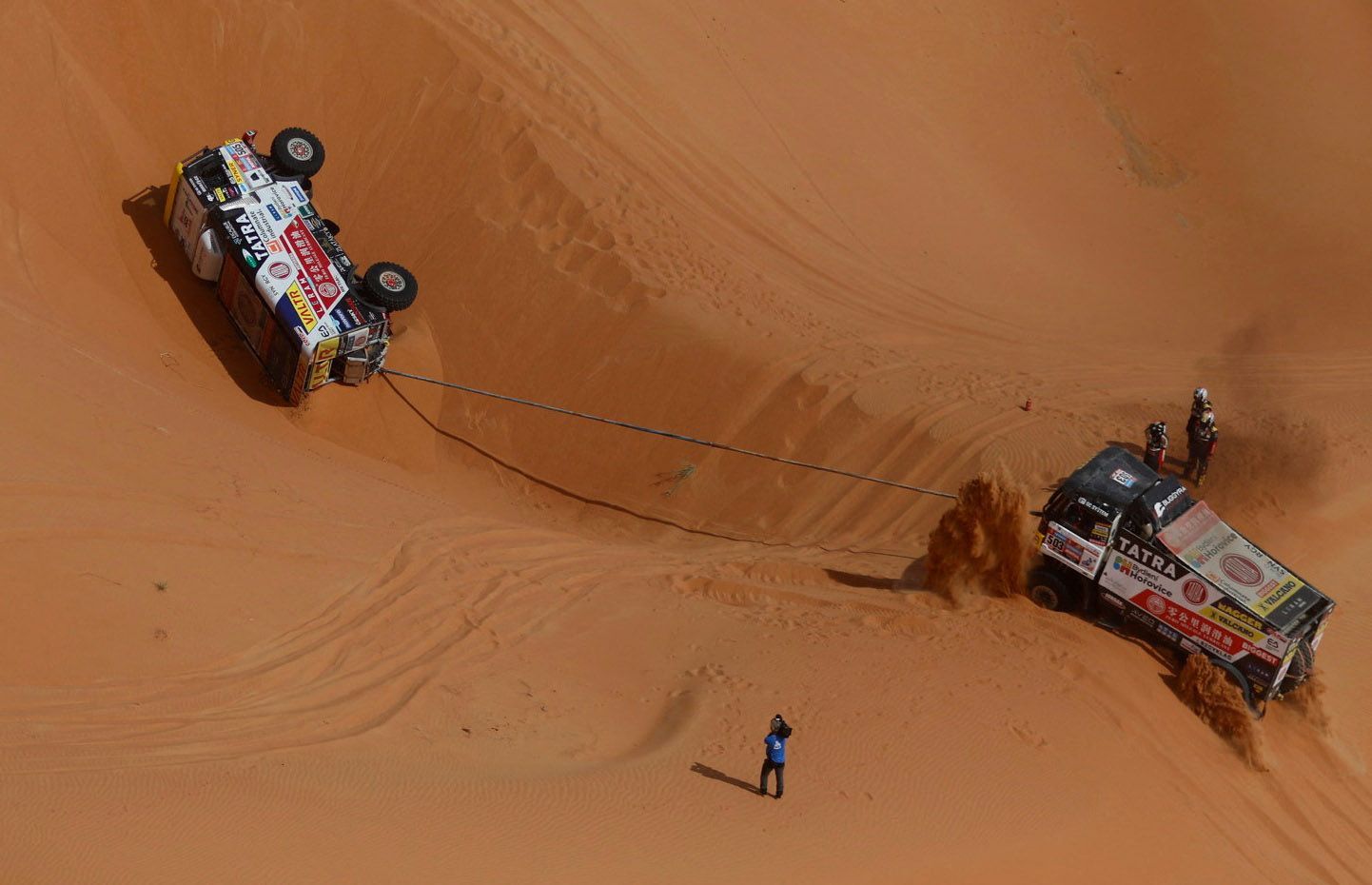 12. etapa Rallye Dakar 2023: havárie Tatry Jaroslava Valtra