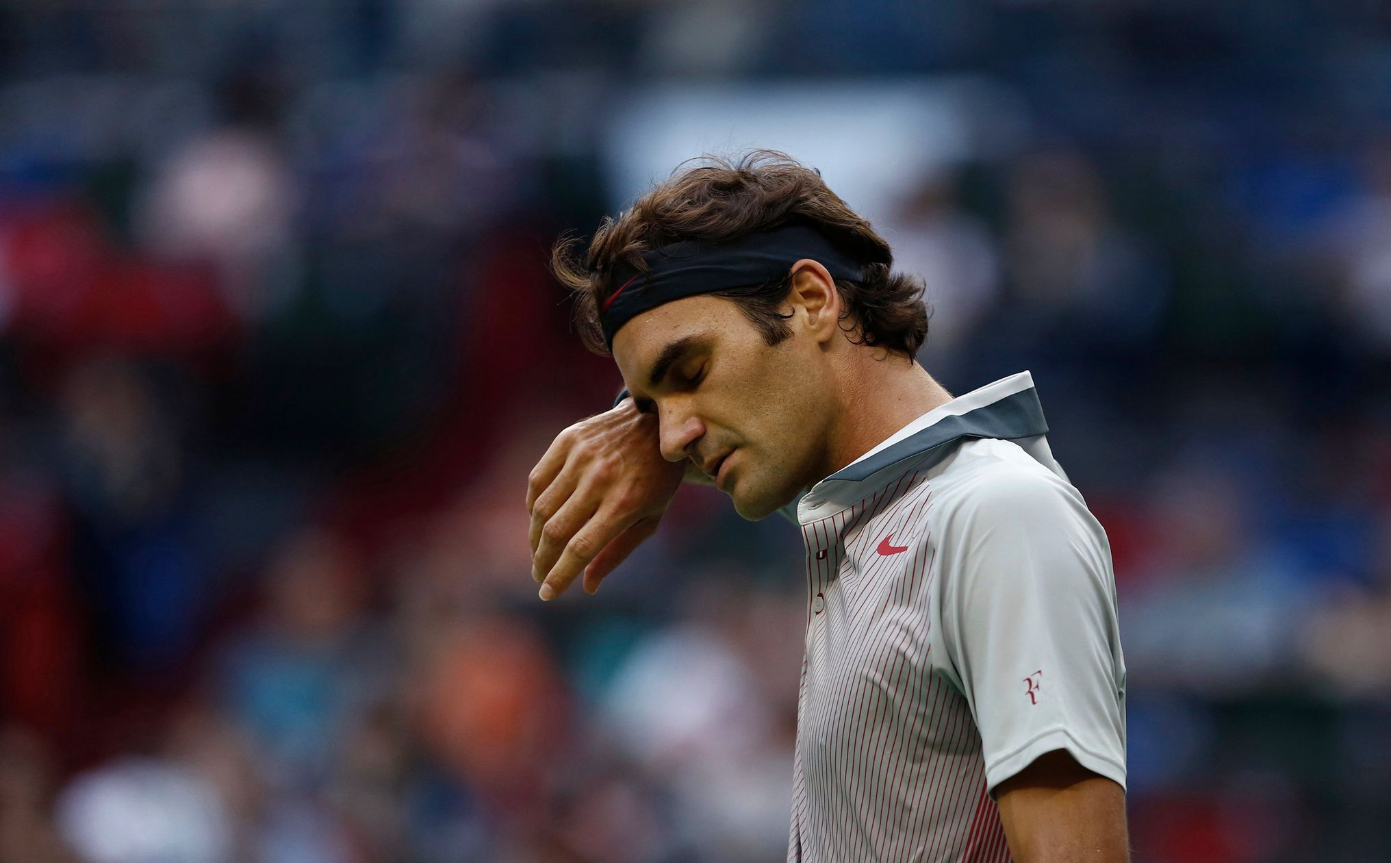 Smutný Roger Federer po vyřazení na turnaji masters v Šanghaji